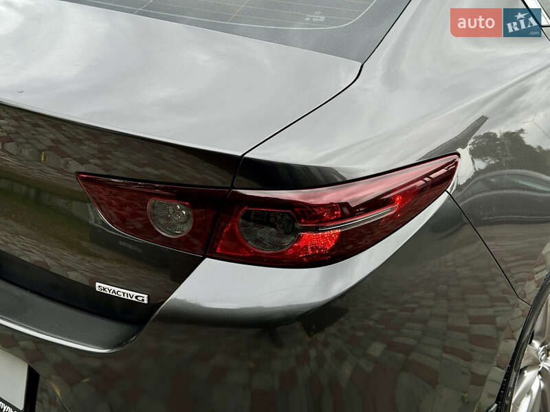 Седан Mazda 3 2019 в Виннице