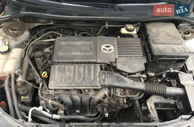 Хэтчбек Mazda 3 2006 в 