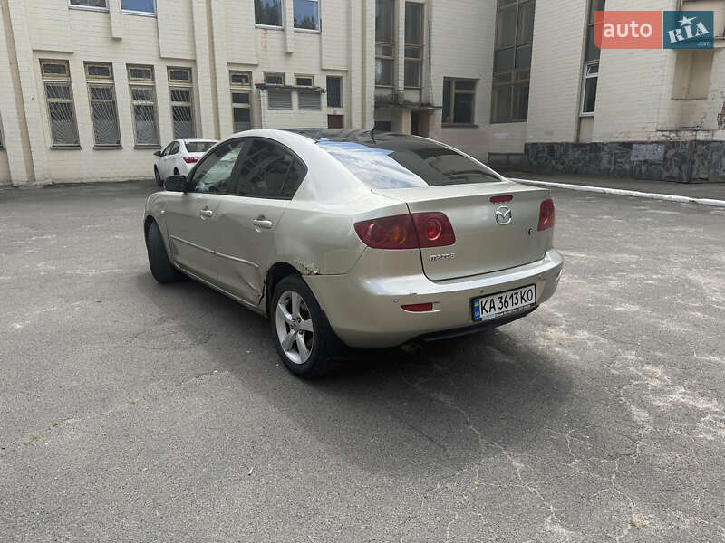 Седан Mazda 3 2005 в Киеве