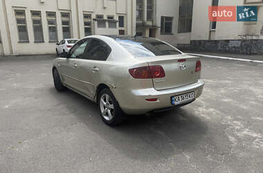 Седан Mazda 3 2005 в 