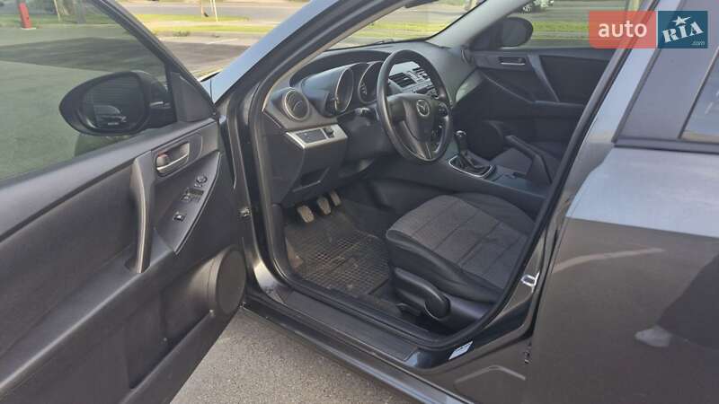 Седан Mazda 3 2012 в Киеве фото 18 Седан Mazda 3 2012 в Киеве