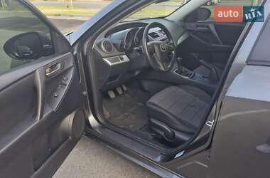 Седан Mazda 3 2012 в 
