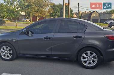 Седан Mazda 3 2012 в 