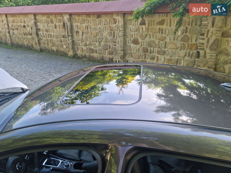 Седан Mazda 3 2013 в Чернівцях