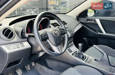 Хэтчбек Mazda 3 2011 в 