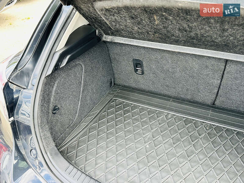 Хэтчбек Mazda 3 2011 в Харькове