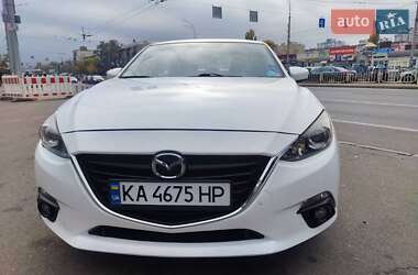 Седан Mazda 3 2014 в Киеве