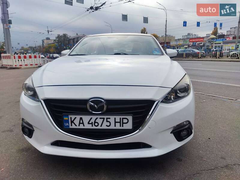 Седан Mazda 3 2014 в 