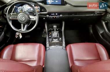 Седан Mazda 3 2023 в 