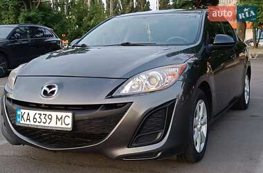 Седан Mazda 3 2011 в 