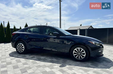 Седан Mazda 3 2016 в Львові