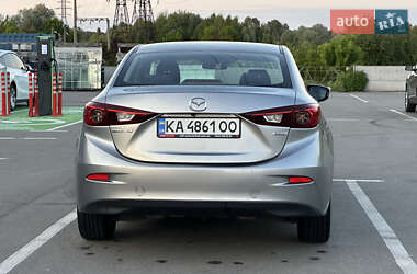 Седан Mazda 3 2015 в 
