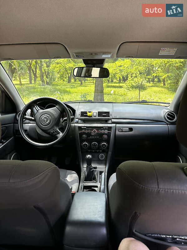 Седан Mazda 3 2008 в Павлограде