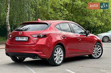 Хэтчбек Mazda 3 2017 в 