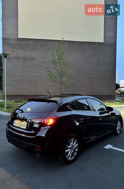 Хетчбек Mazda 3 2016 в Чернігові