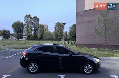 Хетчбек Mazda 3 2016 в 
