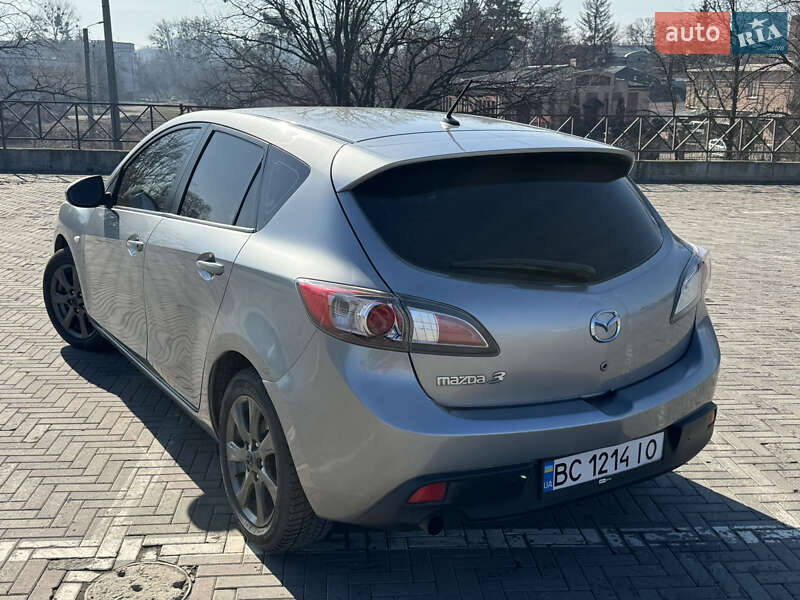 Хэтчбек Mazda 3 2010 в Харькове