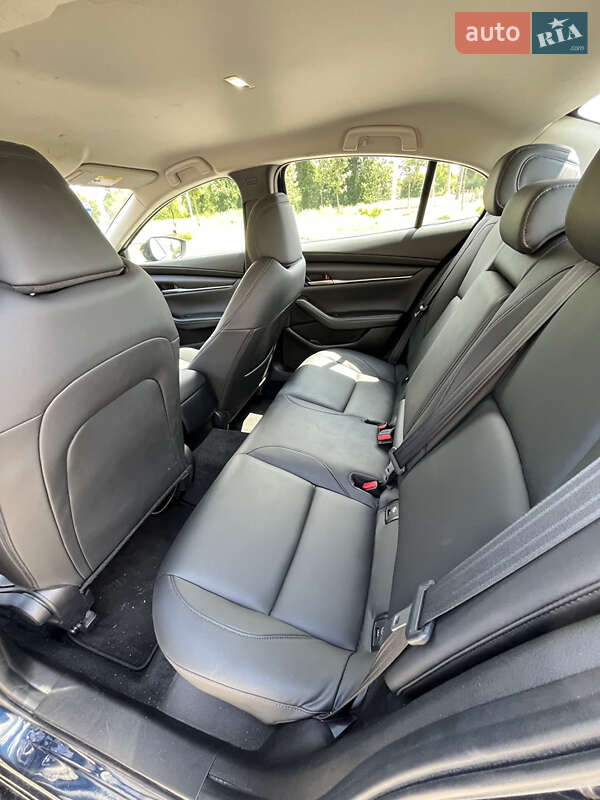 Седан Mazda 3 2021 в Львове