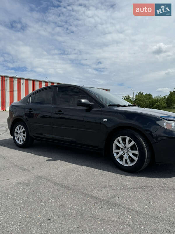 Седан Mazda 3 2006 в Харкові