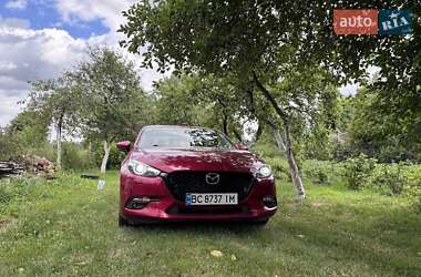 Седан Mazda 3 2018 в 
