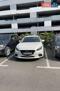 Седан Mazda 3 2015 в Киеве