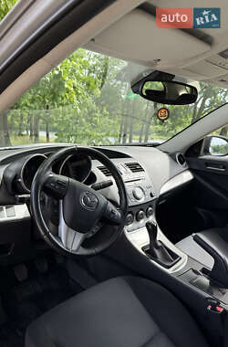 Хетчбек Mazda 3 2010 в 