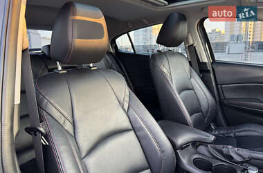 Хэтчбек Mazda 3 2014 в 