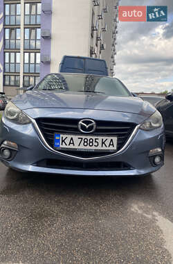 Седан Mazda 3 2015 в Киеве