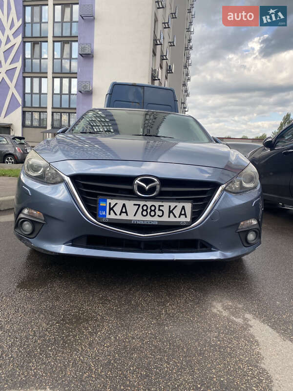 Mazda 3 2015