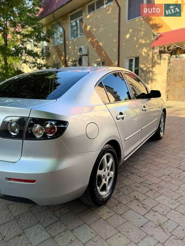 Седан Mazda 3 2008 в Тернополі