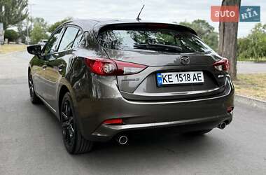 Хэтчбек Mazda 3 2017 в 