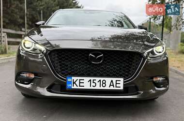 Хэтчбек Mazda 3 2017 в 