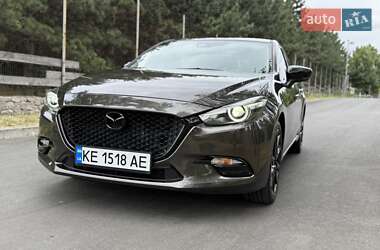 Хэтчбек Mazda 3 2017 в 