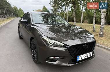 Хэтчбек Mazda 3 2017 в 