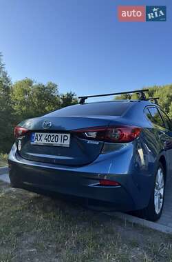 Седан Mazda 3 2017 в 