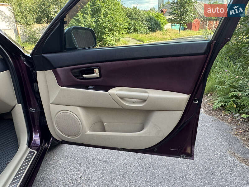 Седан Mazda 3 2007 в Киеве
