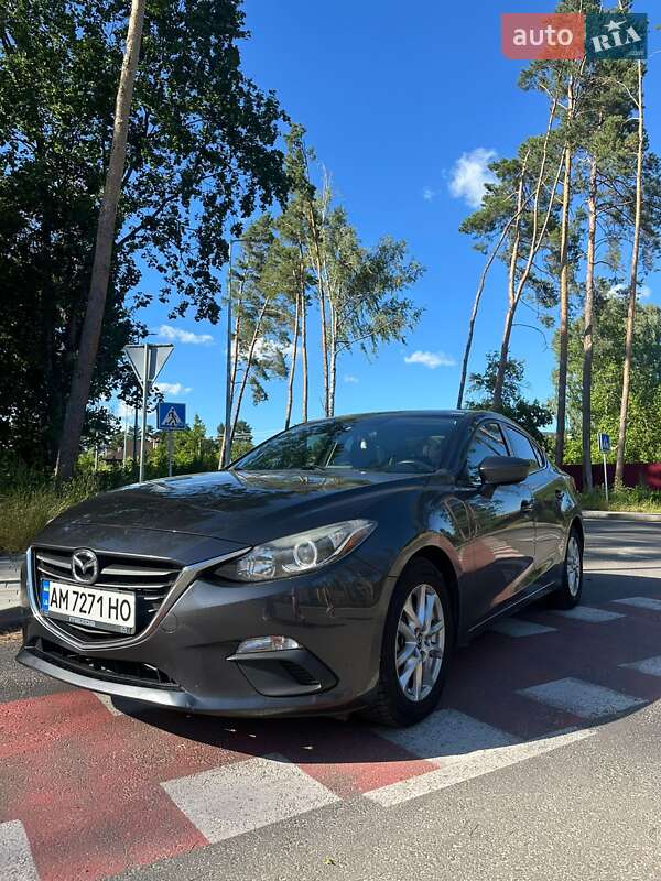 Седан Mazda 3 2016 в Житомире