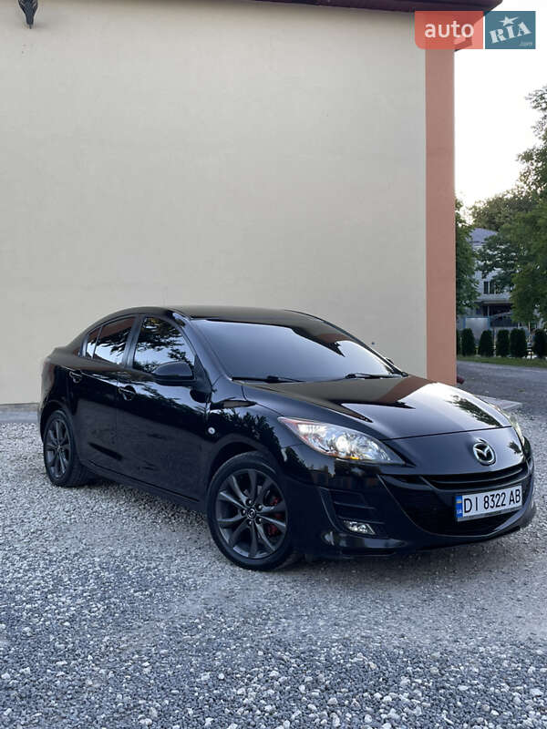 Седан Mazda 3 2009 в Волочиську
