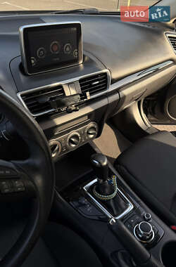Седан Mazda 3 2014 в 