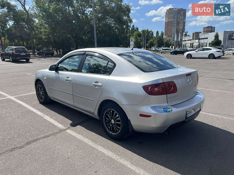 Седан Mazda 3 2004 в Одесі