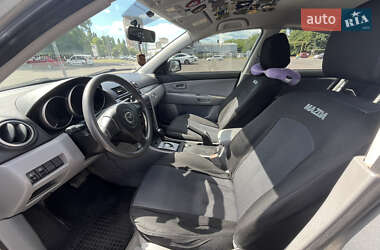Седан Mazda 3 2004 в Березанці
