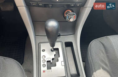 Седан Mazda 3 2004 в Березанці