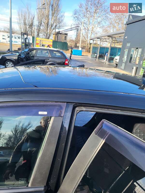 Хэтчбек Mazda 3 2005 в Одессе