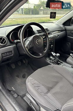 Седан Mazda 3 2006 в 