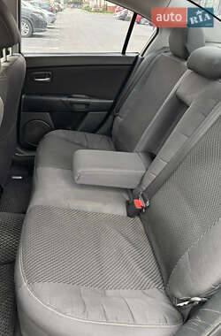 Седан Mazda 3 2006 в 