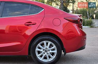 Седан Mazda 3 2016 в 