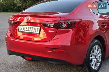 Седан Mazda 3 2016 в 