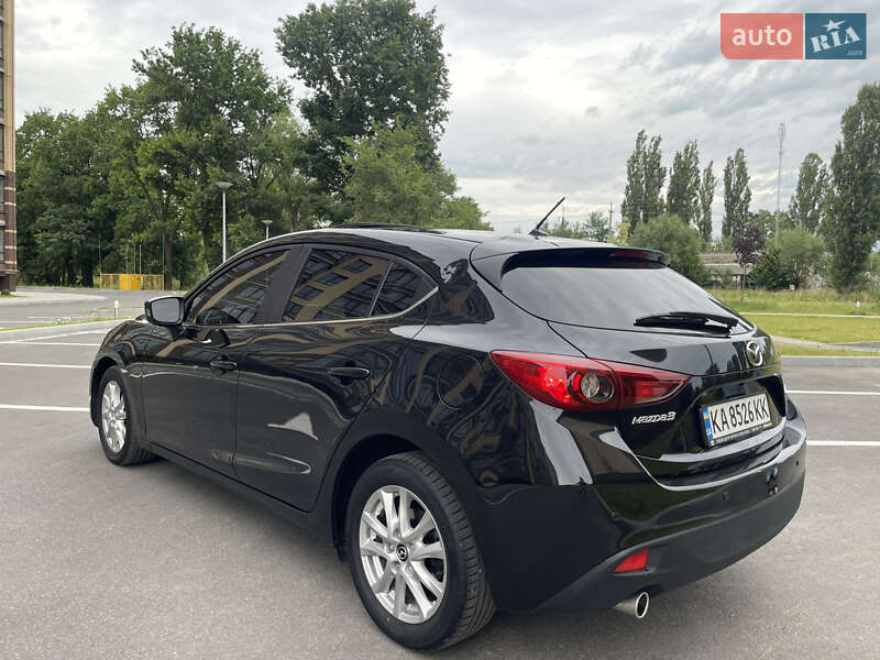 Mazda 3 2016