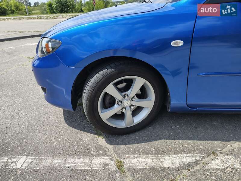 Седан Mazda 3 2005 в Харкові