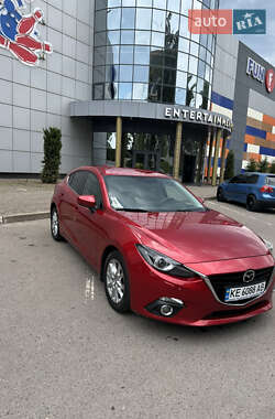 Хэтчбек Mazda 3 2016 в 